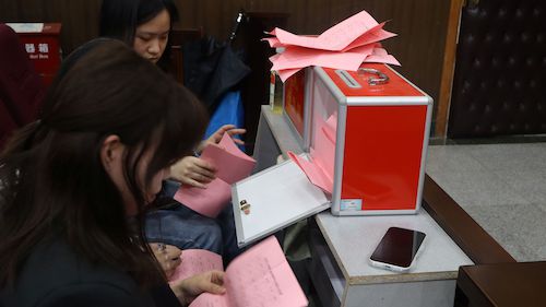  色色视频
第三届团委学生会换届大会圆满举办17